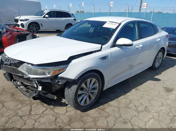 5XXGT4L34GG036625 2016 KIA OPTIMA - Image 2