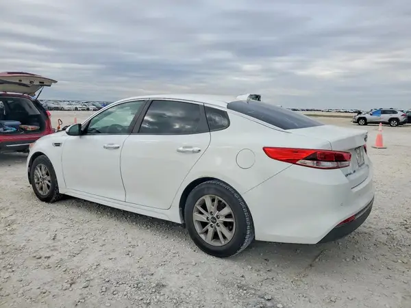 5XXGT4L34GG037452 2016 KIA OPTIMA - Image 2