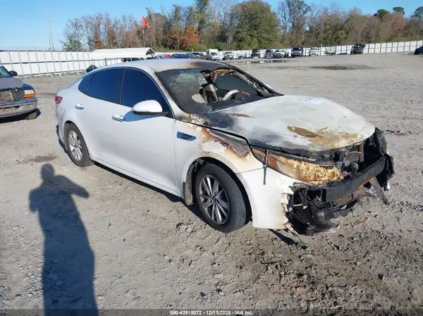 5XXGT4L34GG039895 2016 KIA OPTIMA - Image 1
