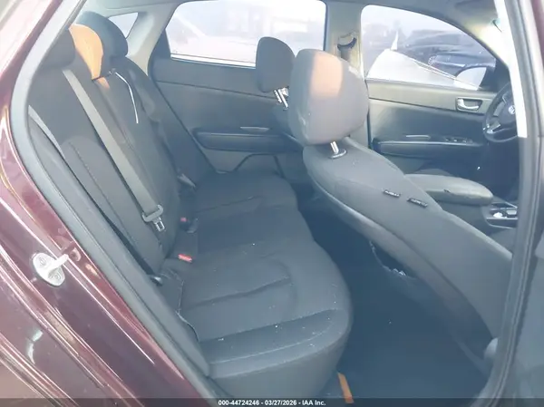 5XXGT4L34GG046023 2016 KIA OPTIMA - Image 8