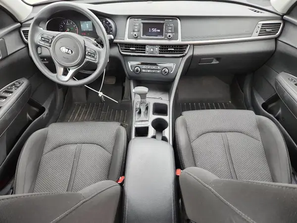 5XXGT4L34GG046605 2016 KIA OPTIMA - Image 8