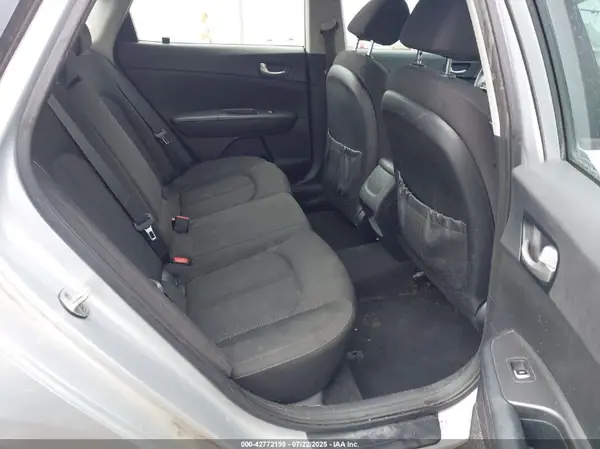 5XXGT4L34GG052890 2016 KIA OPTIMA - Image 8