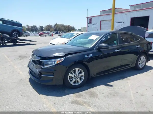5XXGT4L34GG054428 2016 KIA OPTIMA - Image 2