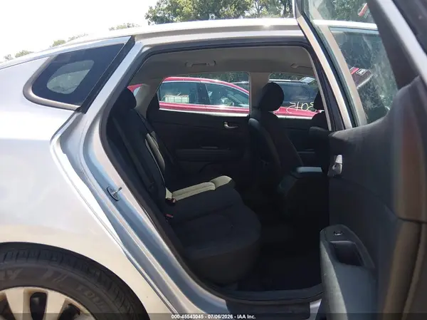 5XXGT4L34GG059922 2016 KIA OPTIMA - Image 8