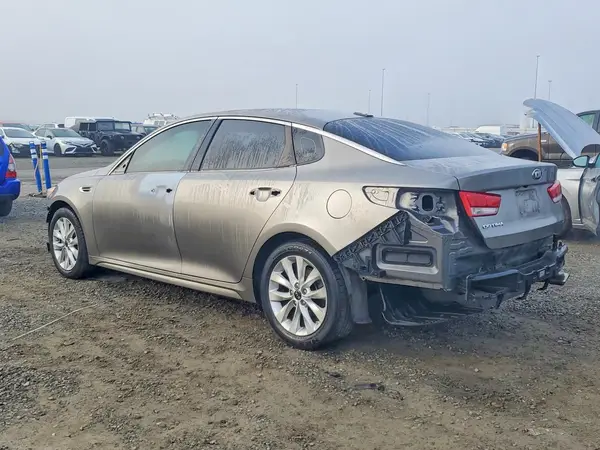 5XXGT4L34GG060715 2016 KIA OPTIMA - Image 2