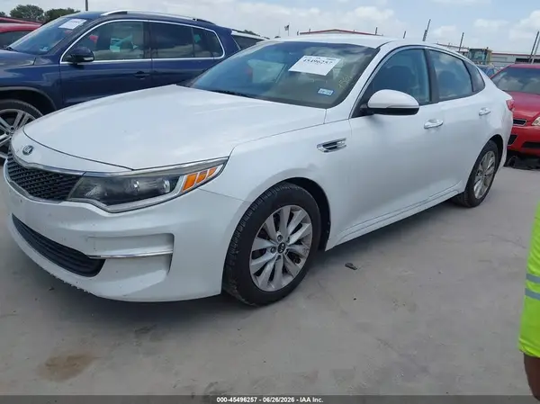 5XXGT4L34GG069561 2016 KIA OPTIMA - Image 2