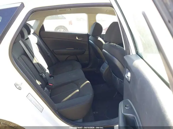 5XXGT4L34GG069611 2016 KIA OPTIMA - Image 8