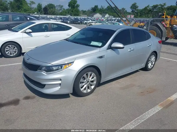 5XXGT4L34GG072010 2016 KIA OPTIMA - Image 2