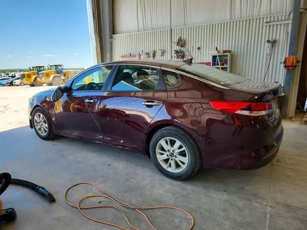 5XXGT4L34GG084738 2016 KIA OPTIMA - Image 2