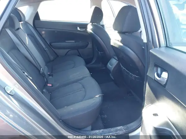 5XXGT4L34GG089664 2016 KIA OPTIMA - Image 8