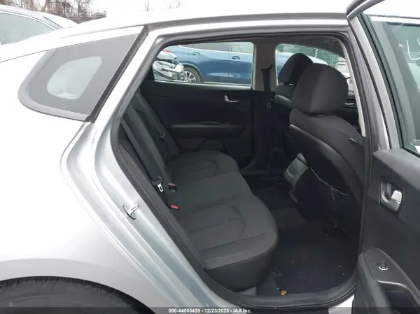 5XXGT4L34GG096078 2016 KIA OPTIMA - Image 8