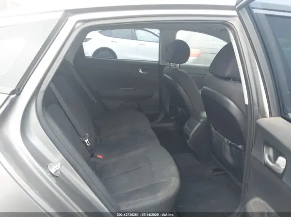 5XXGT4L34GG098820 2016 KIA OPTIMA - Image 8