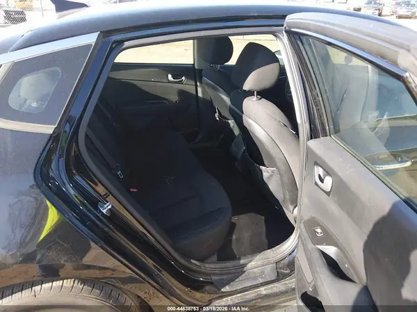 5XXGT4L34GG112893 2016 KIA OPTIMA - Image 8