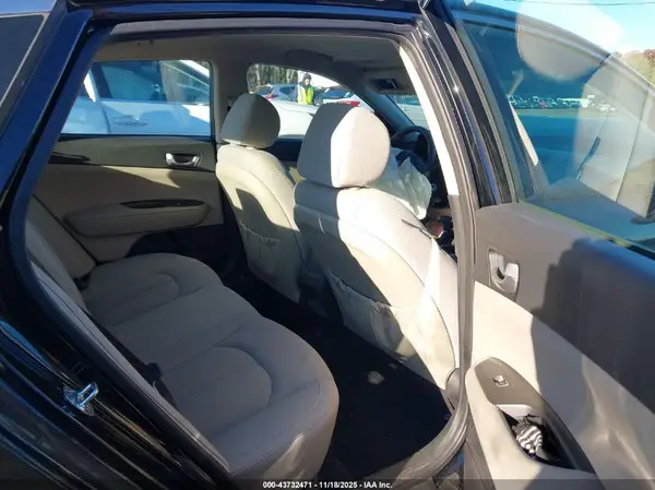 5XXGT4L34GG117172 2016 KIA OPTIMA - Image 8