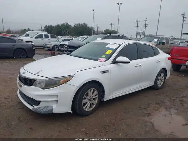 5XXGT4L34GG119911 2016 KIA OPTIMA - Image 2