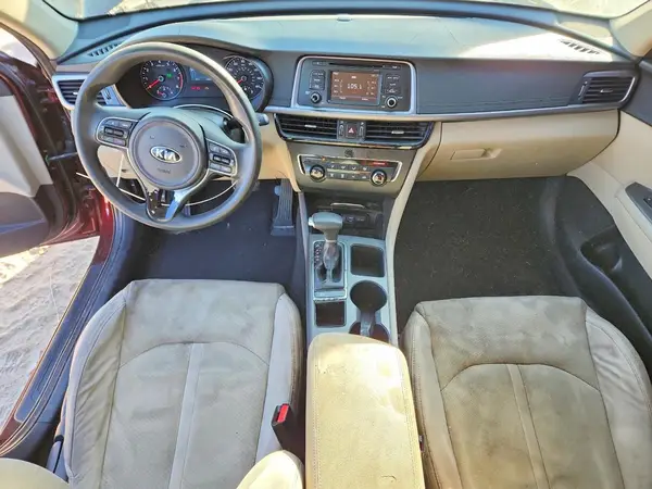 5XXGT4L34HG121739 2017 KIA OPTIMA - Image 8