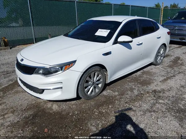 5XXGT4L34HG124334 2017 KIA OPTIMA - Image 2