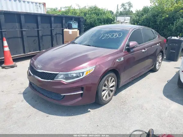 5XXGT4L34HG125080 2017 KIA OPTIMA - Image 2