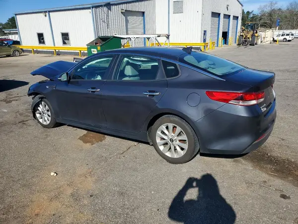 5XXGT4L34HG131137 2017 KIA OPTIMA - Image 2