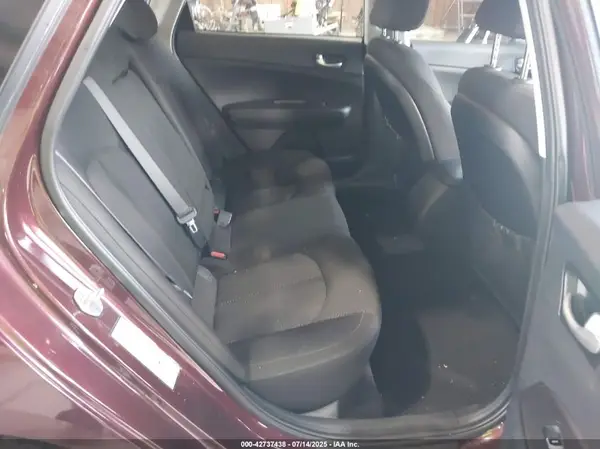 5XXGT4L34HG133681 2017 KIA OPTIMA - Image 8