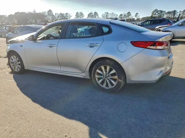 5XXGT4L34HG137861 2017 KIA OPTIMA - Image 2