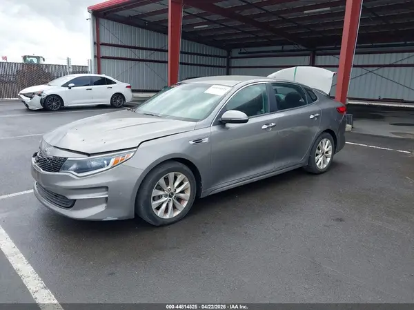 5XXGT4L34HG139593 2017 KIA OPTIMA - Image 2