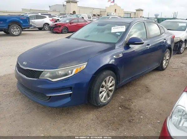 5XXGT4L34HG140596 2017 KIA OPTIMA - Image 2