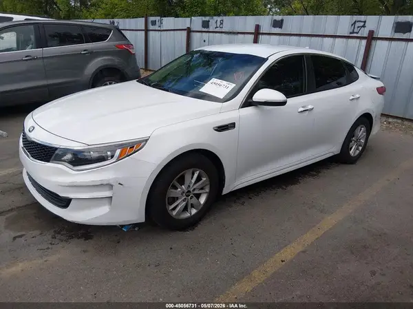 5XXGT4L34HG144048 2017 KIA OPTIMA - Image 2