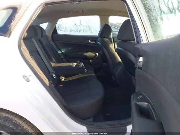 5XXGT4L34HG145751 2017 KIA OPTIMA - Image 8