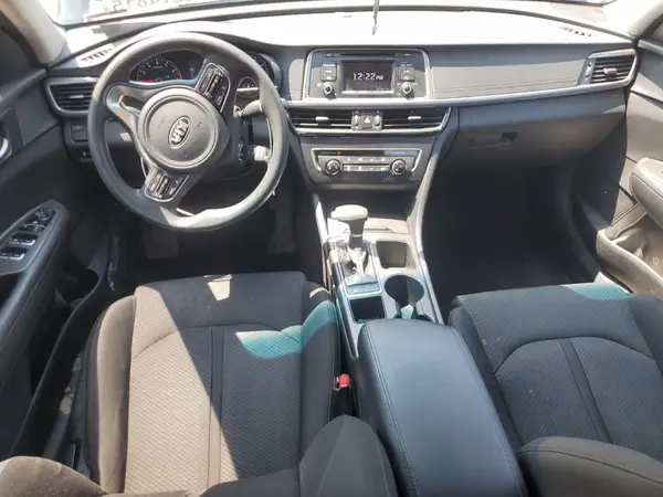 5XXGT4L34HG150481 2017 KIA OPTIMA - Image 8
