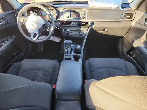 5XXGT4L34HG151615 2017 KIA OPTIMA - Image 8