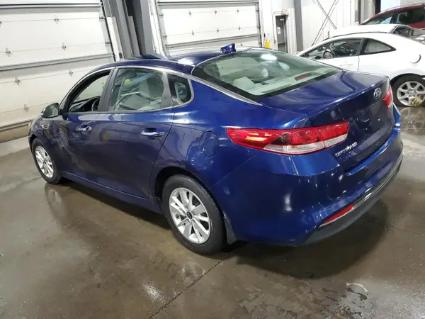 5XXGT4L34HG152103 2017 KIA OPTIMA - Image 2