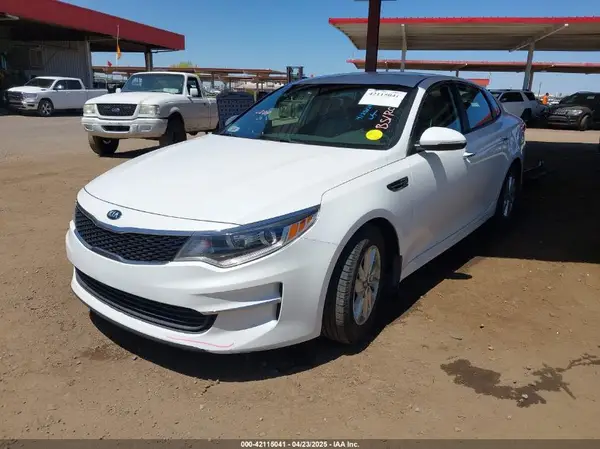 5XXGT4L34HG152960 2017 KIA OPTIMA - Image 2
