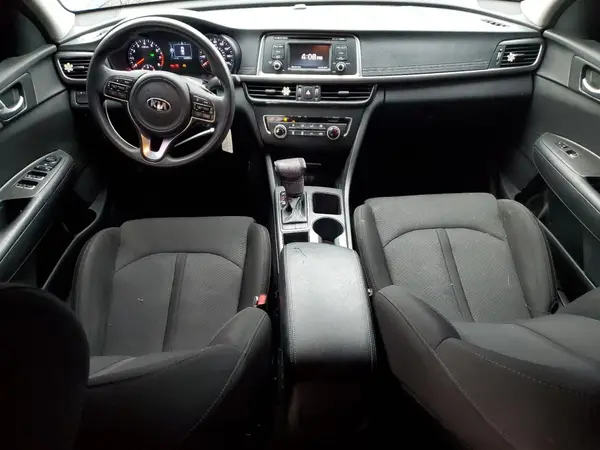 5XXGT4L34HG156040 2017 KIA OPTIMA - Image 8
