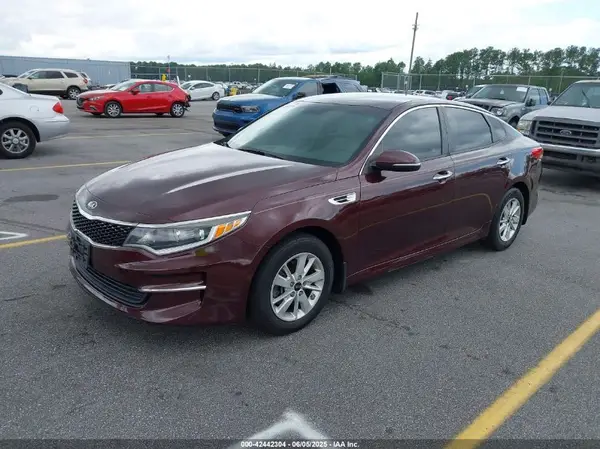 5XXGT4L34HG156684 2017 KIA OPTIMA - Image 2
