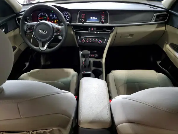 5XXGT4L34HG156720 2017 KIA OPTIMA - Image 8