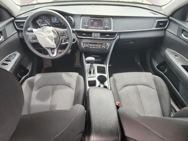 5XXGT4L34HG156832 2017 KIA OPTIMA - Image 8