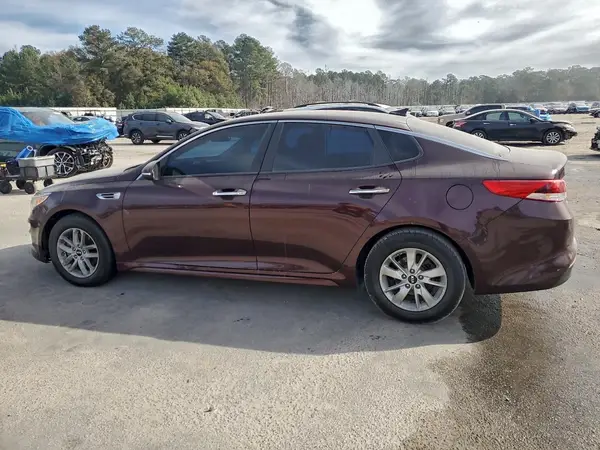 5XXGT4L34HG156961 2017 KIA OPTIMA - Image 2