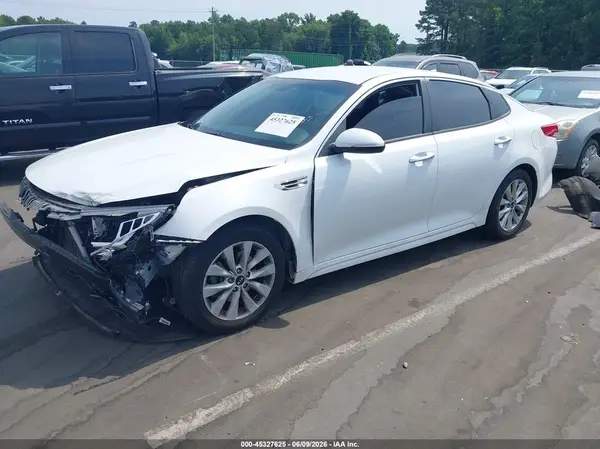 5XXGT4L34HG162467 2017 KIA OPTIMA - Image 2