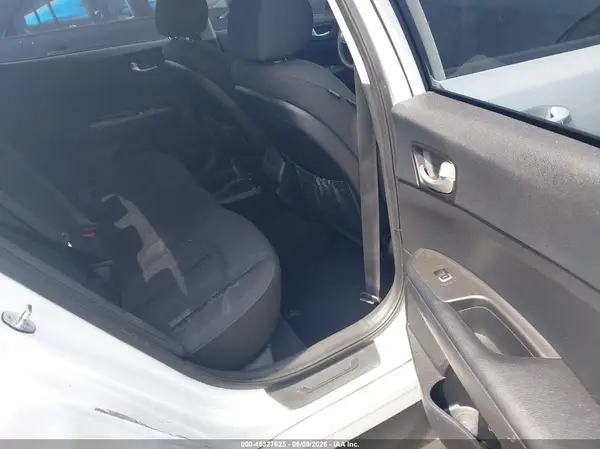 5XXGT4L34HG162467 2017 KIA OPTIMA - Image 8