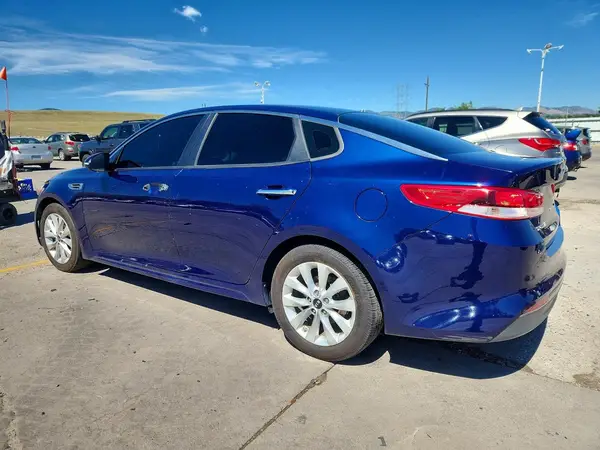 5XXGT4L34HG163084 2017 KIA OPTIMA - Image 2
