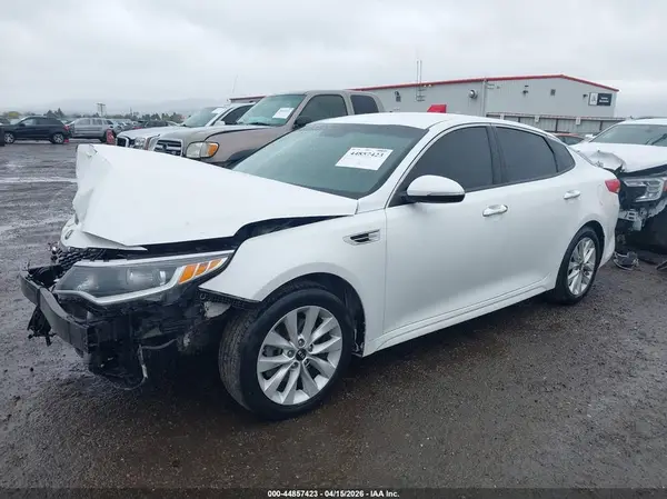 5XXGT4L34HG163635 2017 KIA OPTIMA - Image 2