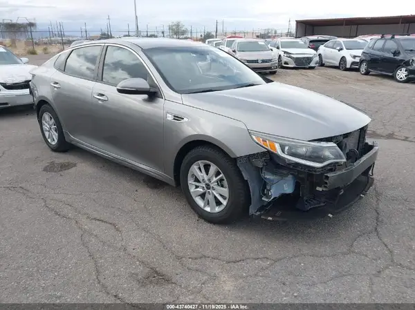 5XXGT4L34HG164705 2017 KIA OPTIMA - Image 1