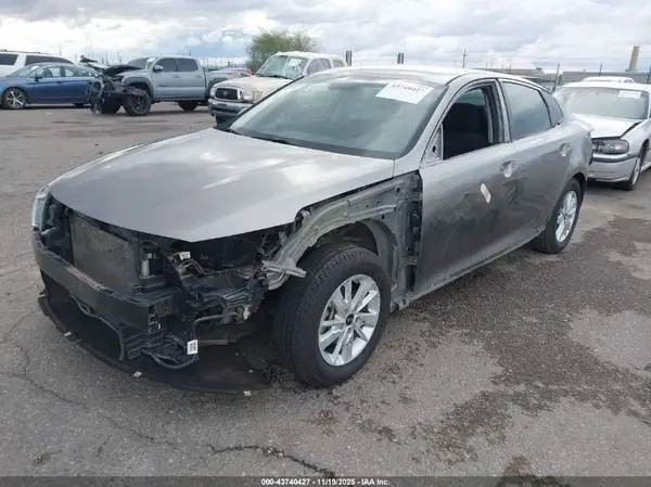 5XXGT4L34HG164705 2017 KIA OPTIMA - Image 2