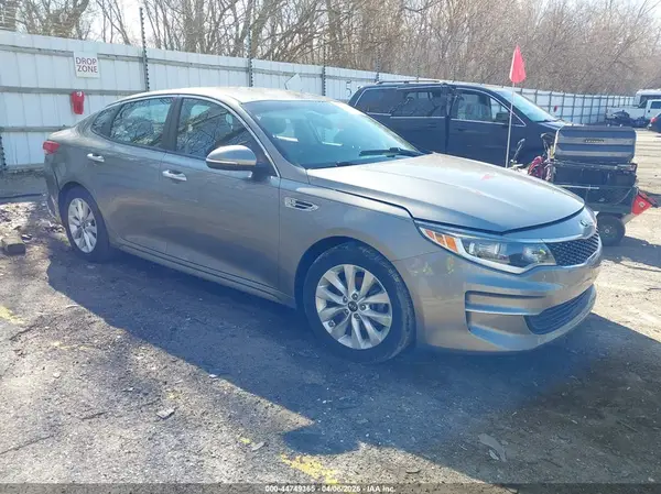 5XXGT4L34HG165613 2017 KIA OPTIMA - Image 1