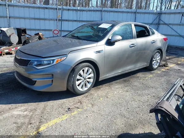 5XXGT4L34HG165613 2017 KIA OPTIMA - Image 2