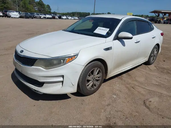 5XXGT4L34HG166910 2017 KIA OPTIMA - Image 2