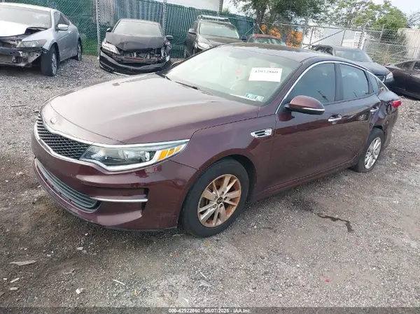 5XXGT4L34HG169886 2017 KIA OPTIMA - Image 2