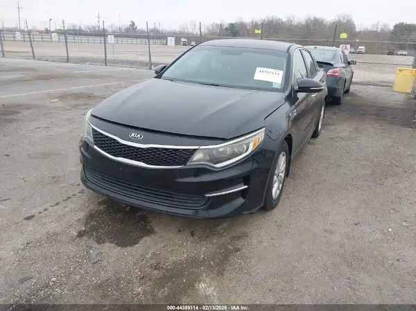 5XXGT4L34HG171525 2017 KIA OPTIMA - Image 2