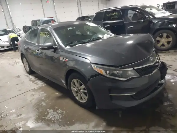 5XXGT4L34HG172156 2017 KIA OPTIMA - Image 1